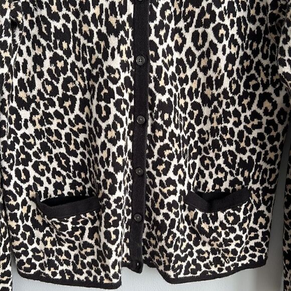 Lands’ End 100% Supima cotton women’s medium 10-12 Leopard print cardigan - Picture 6 of 11